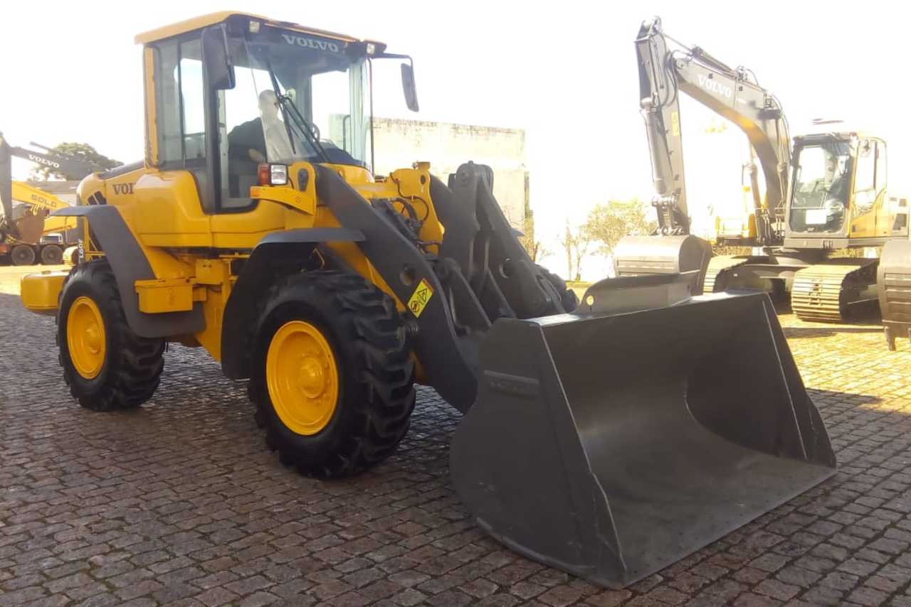 Volvo L60F - 12/12 11