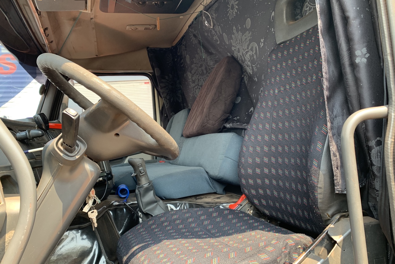 Volvo FM12 420 - 06/06 5