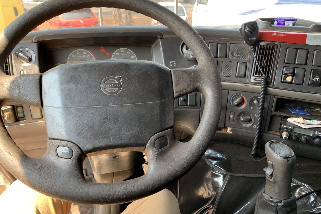 Volvo FM12 420 - 06/06 6