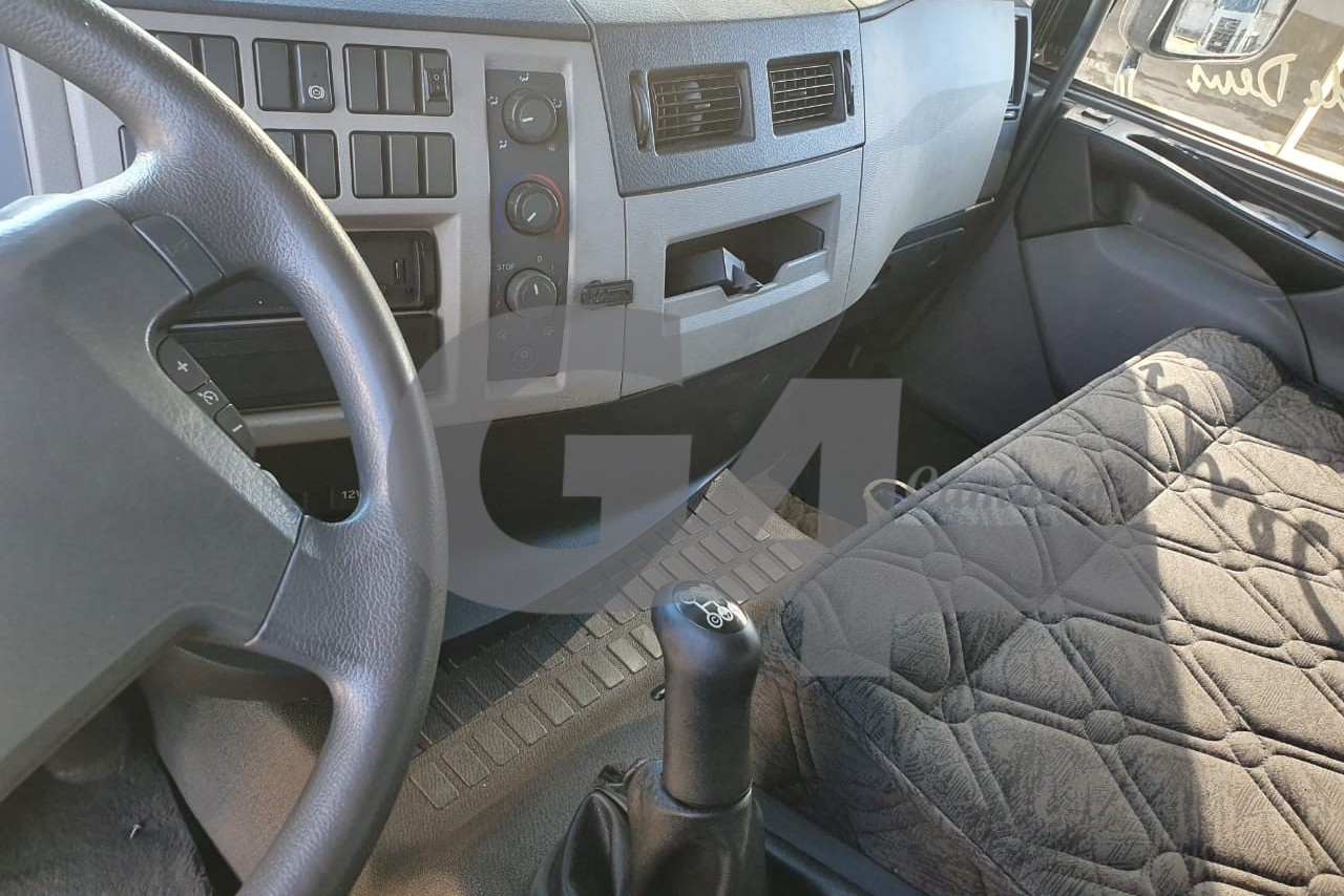 Volvo VM 270 - 14/14 6