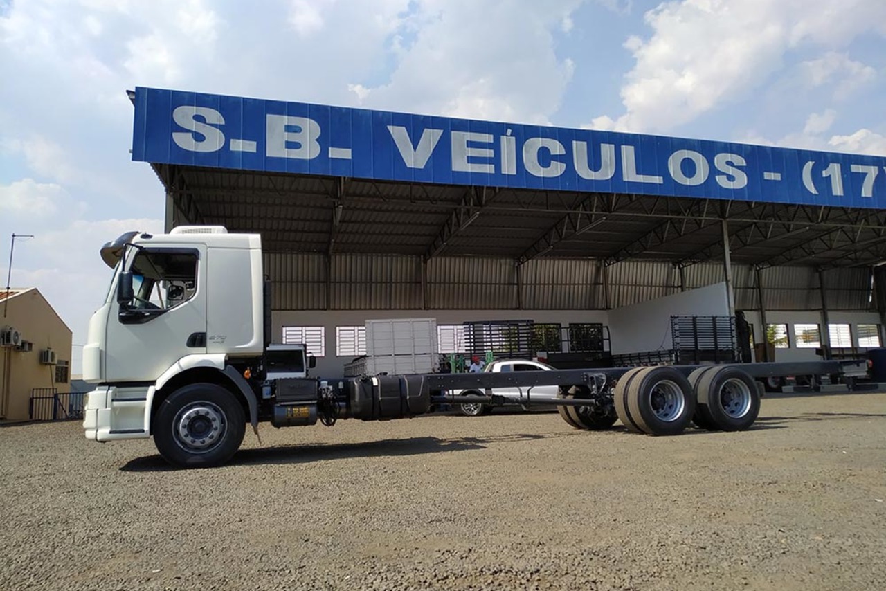 Volvo VM 270 - 13/13 10