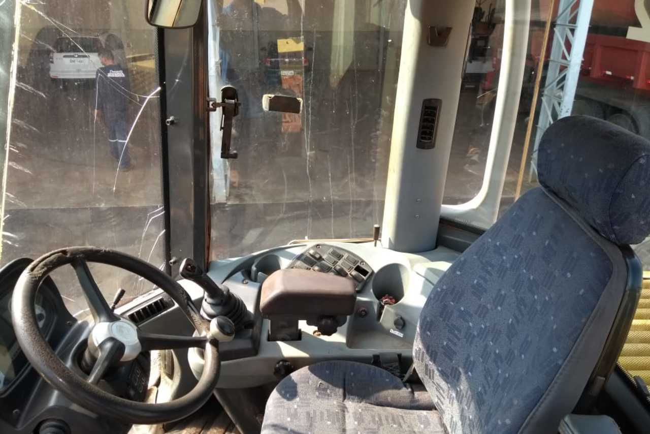 New Holland W170 - 09/09 3