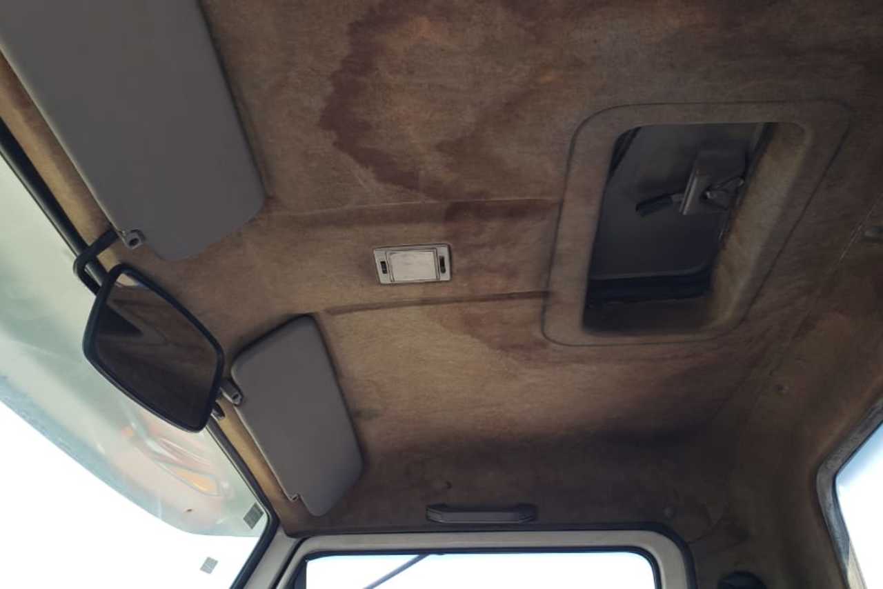 Volkswagen VW 17210 - 01/01 4