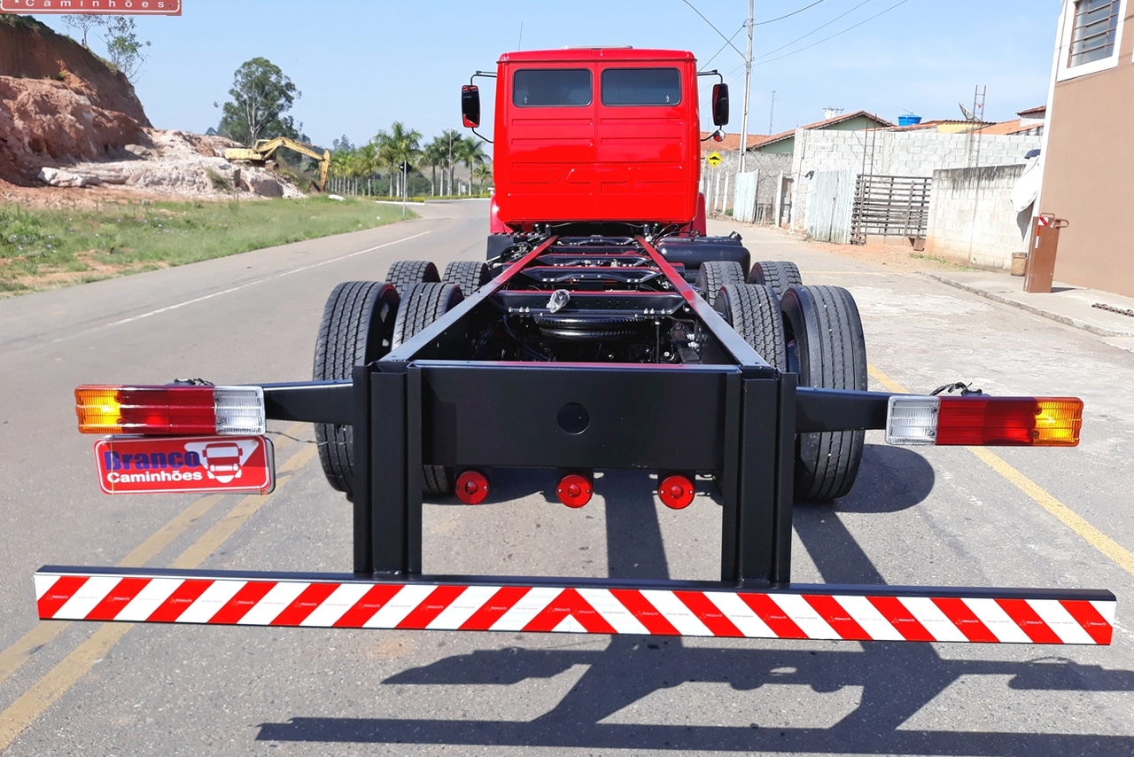 Mercedes Benz MB 2324 - 14/14 3