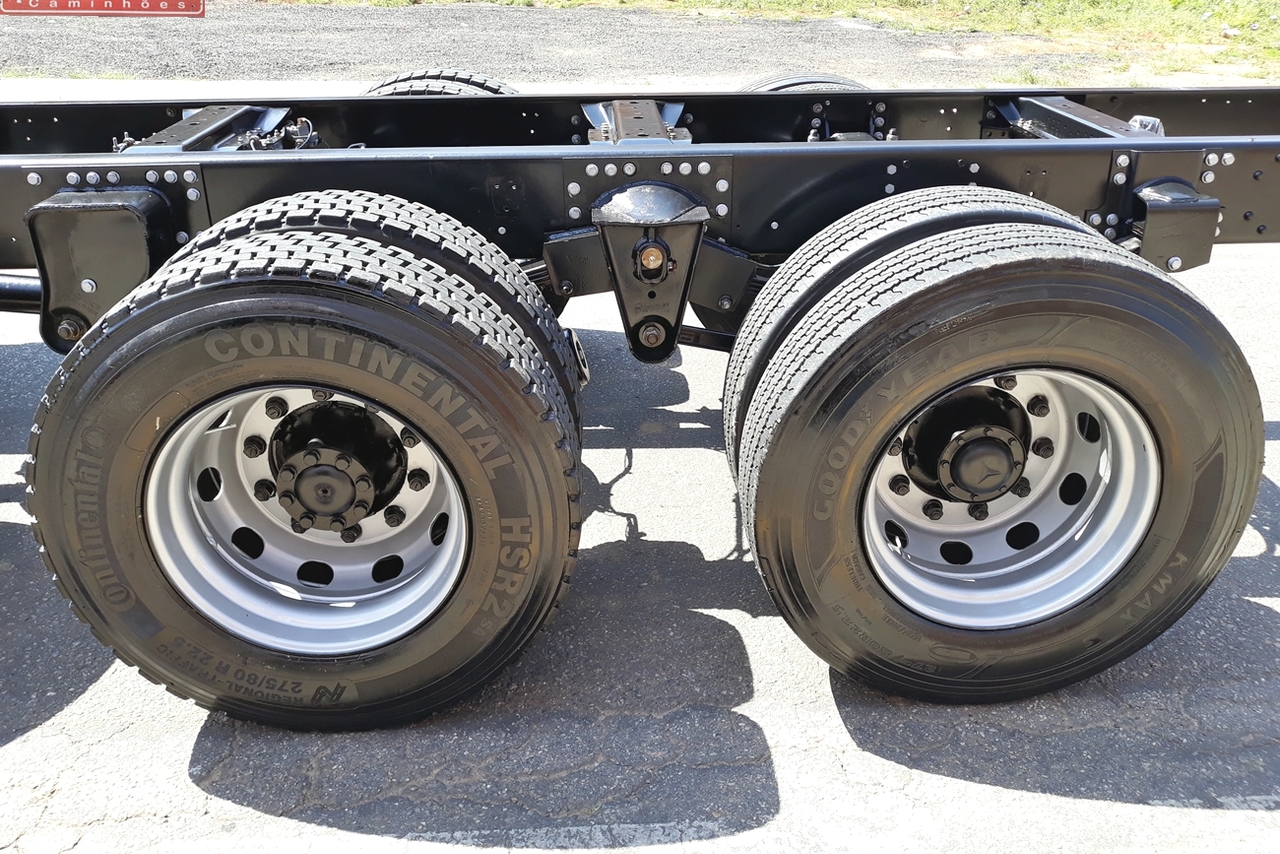Mercedes Benz MB 2324 - 14/14 11