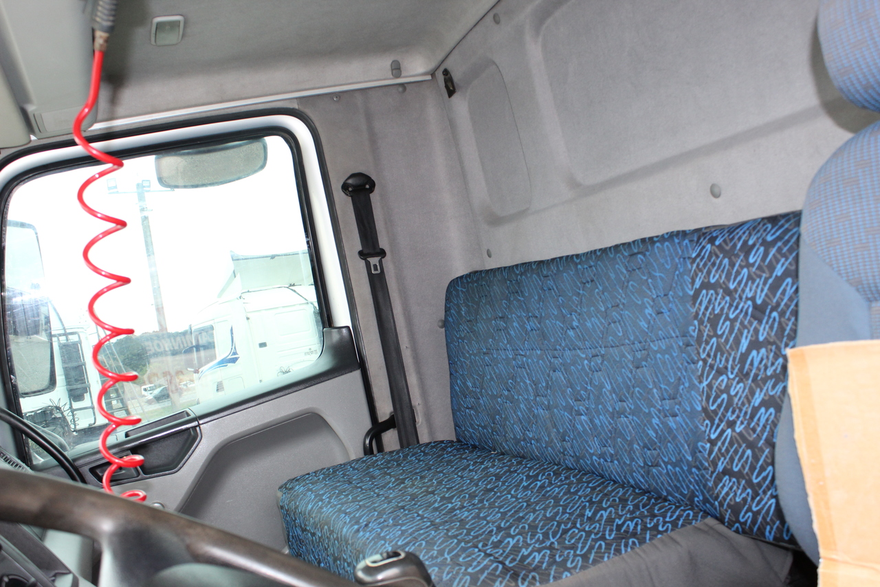 Volkswagen 24-250 E Constellation 3-Eixos - 10/10 10