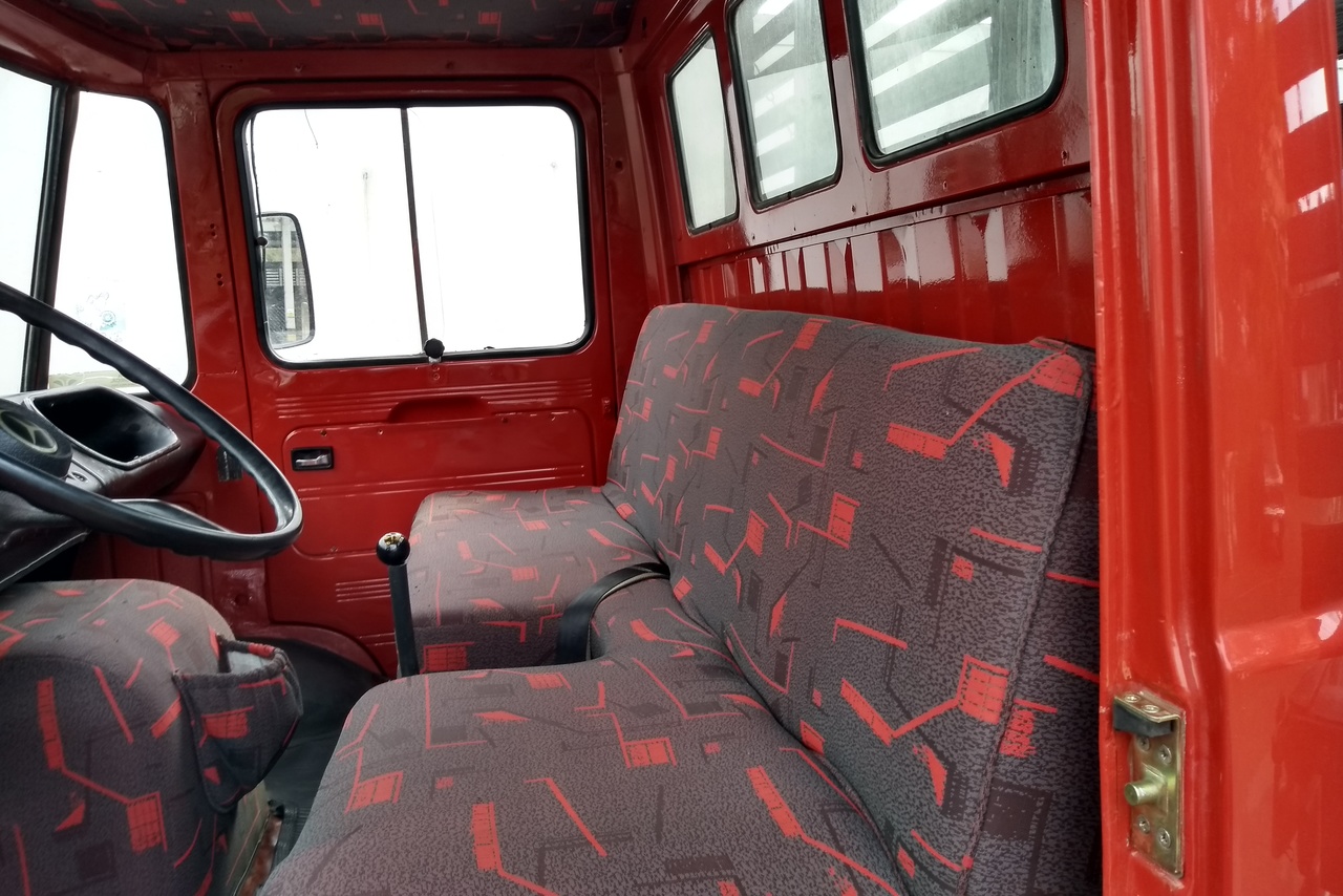 Mercedes Benz MB 608 - 82/82 6