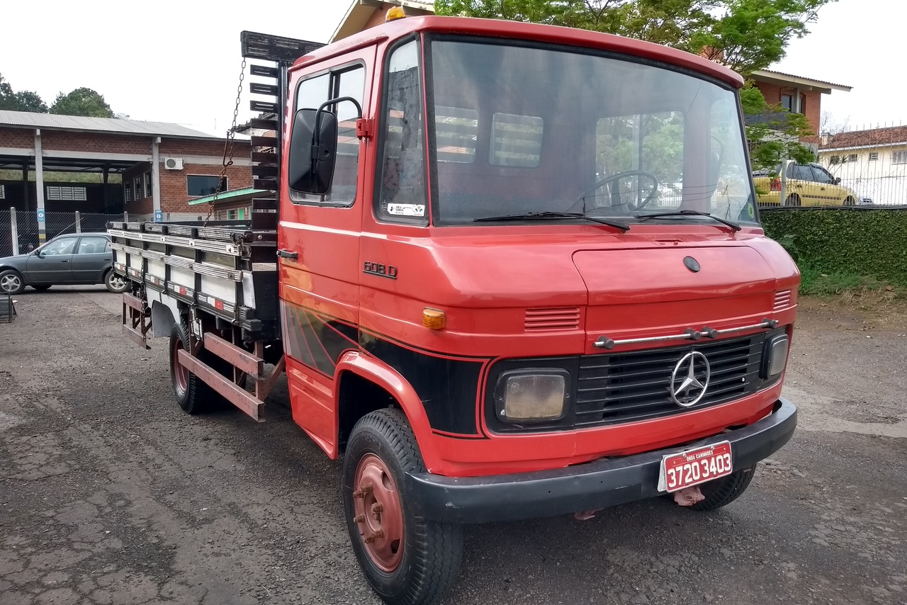 Mercedes Benz MB 608 - 82/82 9