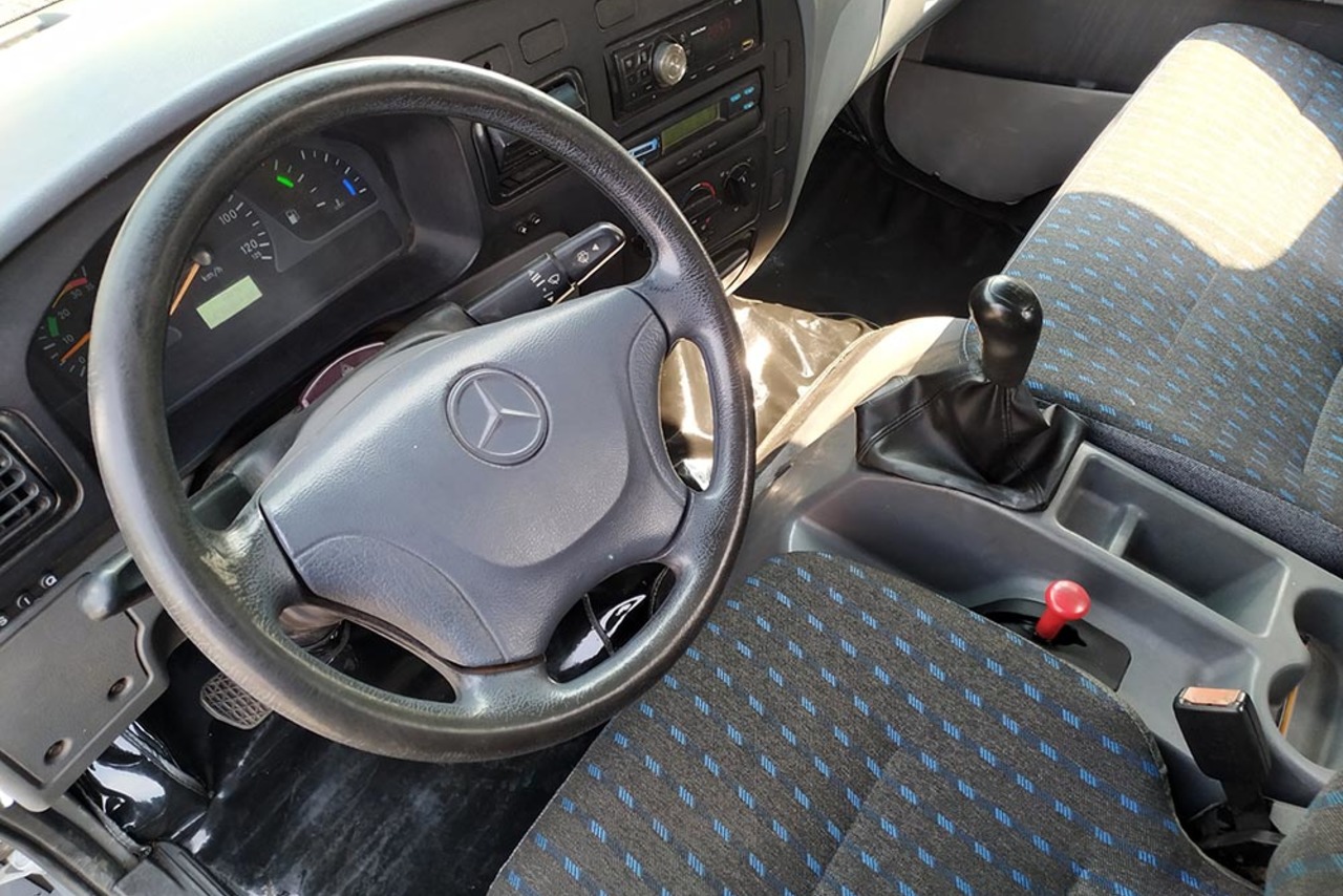 Mercedes Benz Accelo 915 - 06/06 5