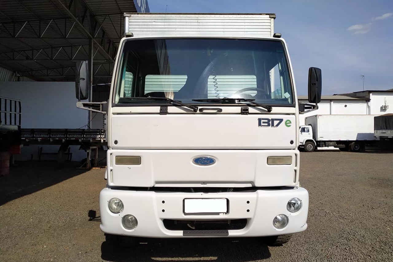 Ford Cargo1317 - 06/06 4