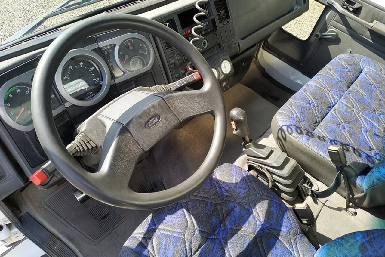 Ford Cargo1317 - 06/06 5