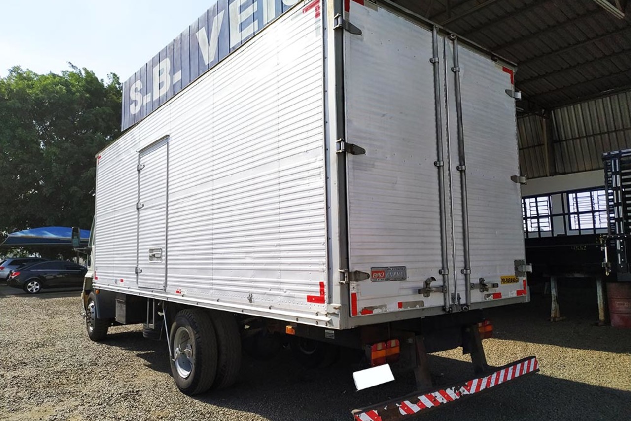Ford Cargo1317 - 06/06 7