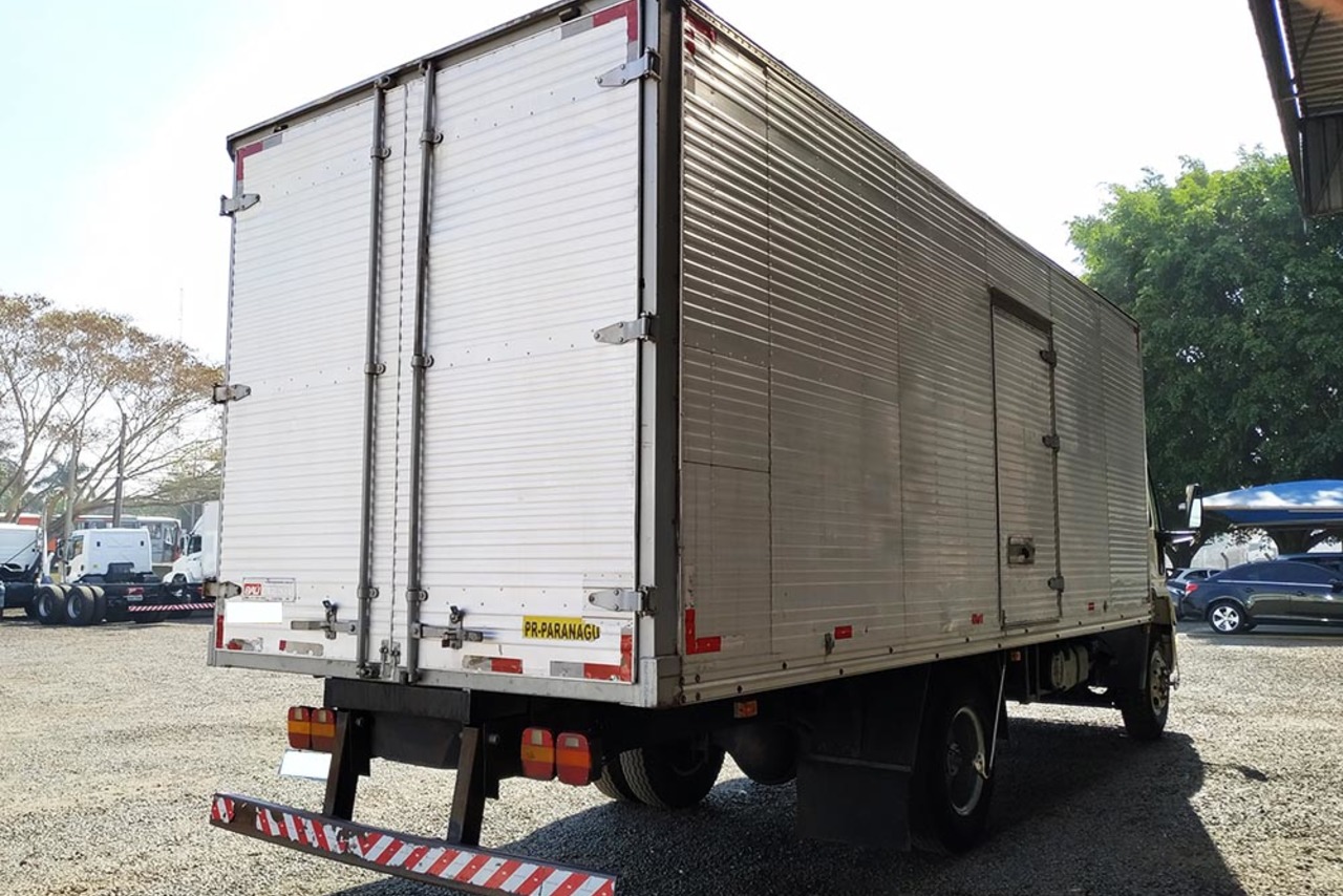 Ford Cargo1317 - 06/06 8