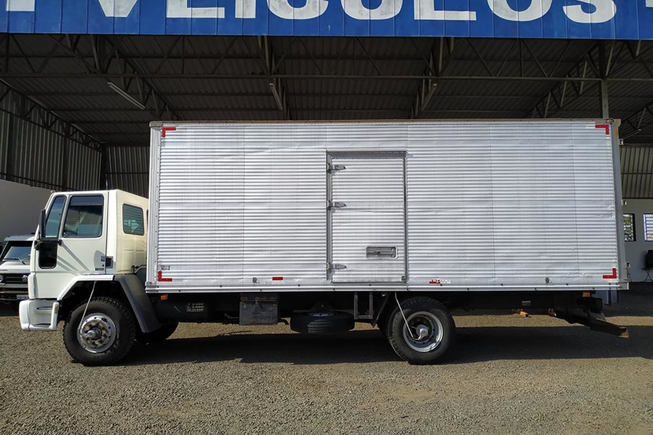 Ford Cargo1317 - 06/06 11