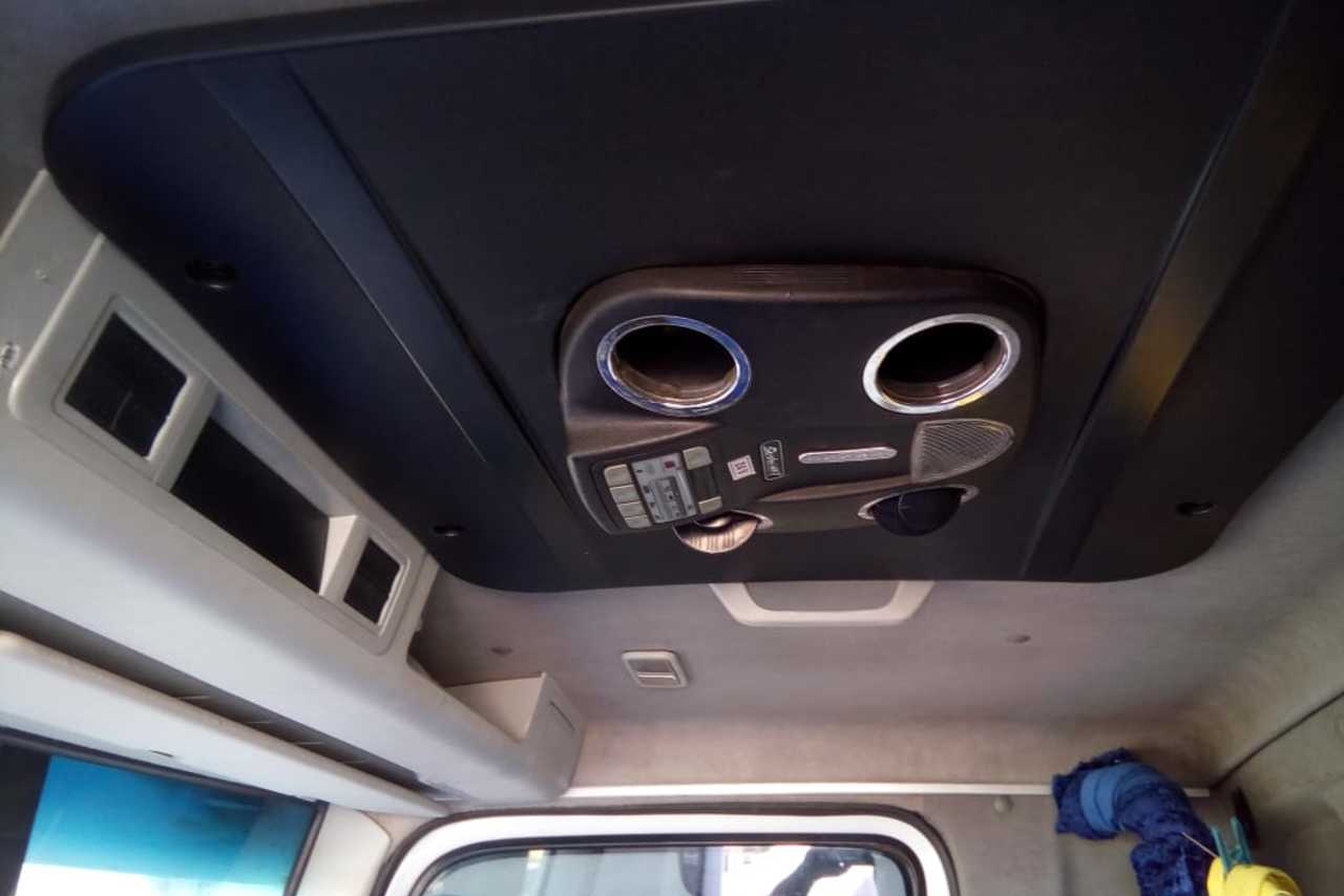 Volkswagen VW 25320 Constellation - 11/12 11