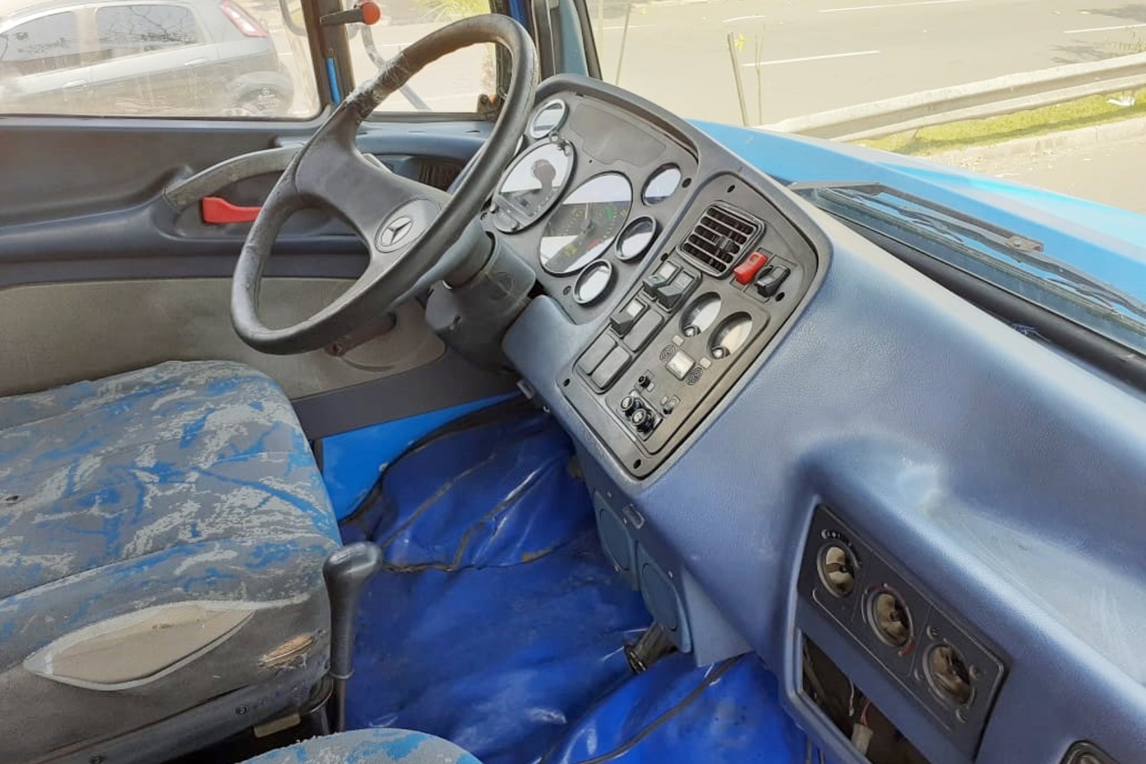 Mercedes Benz MB 1218 - 99/99 37