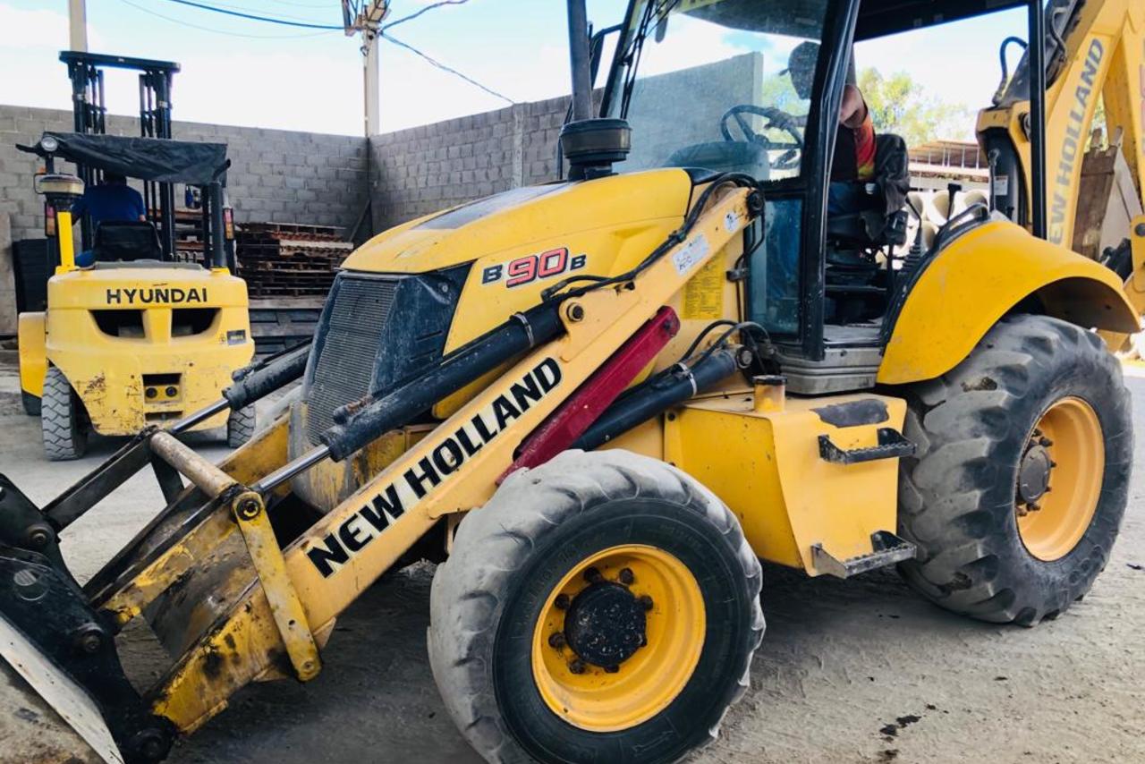 New Holland B90B - 14/14 3