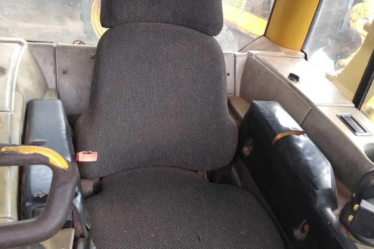 Caterpillar D6NXL - 06/06 3
