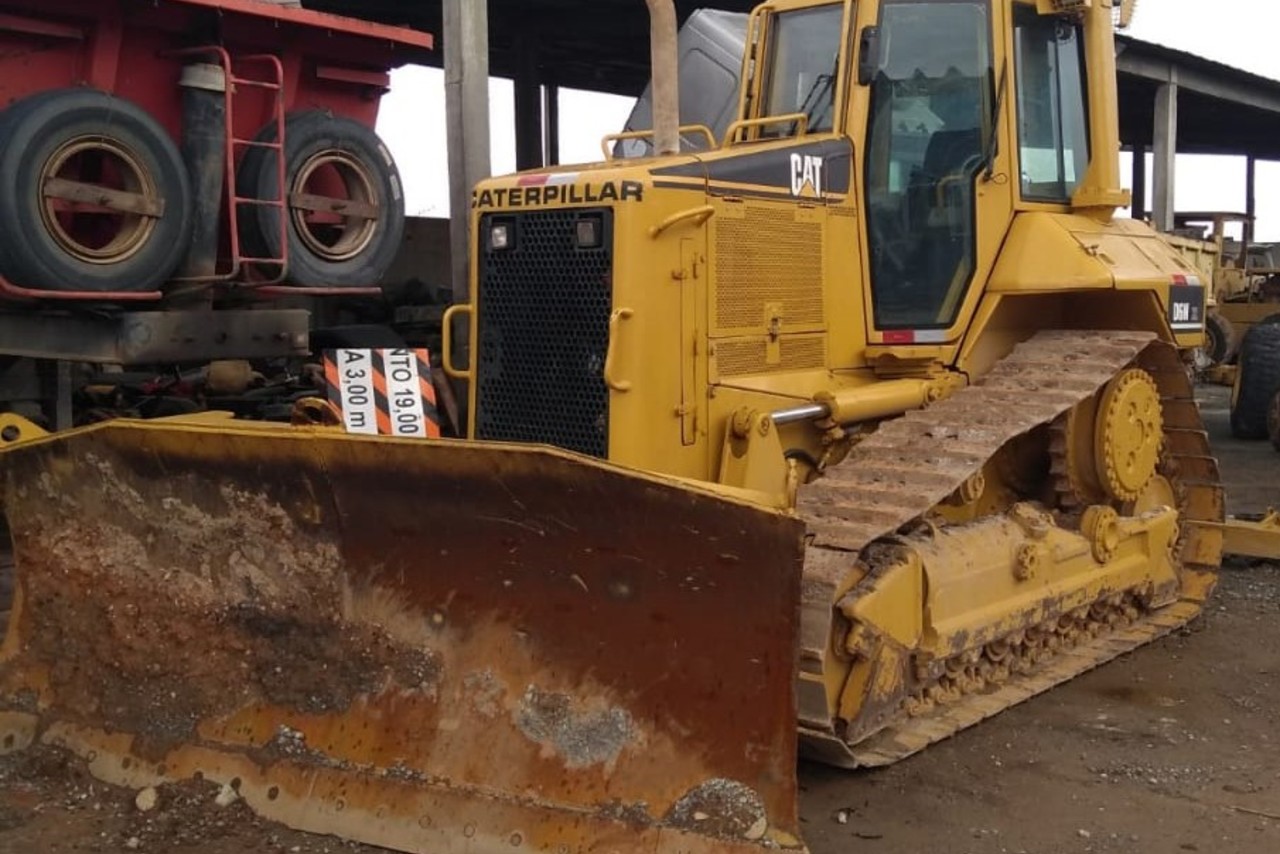 Caterpillar D6NXL - 06/06 4