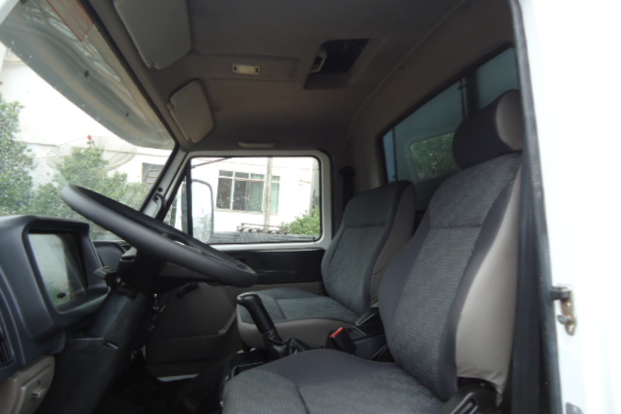 Volkswagen 10-160 E Delivery - 13/13 15