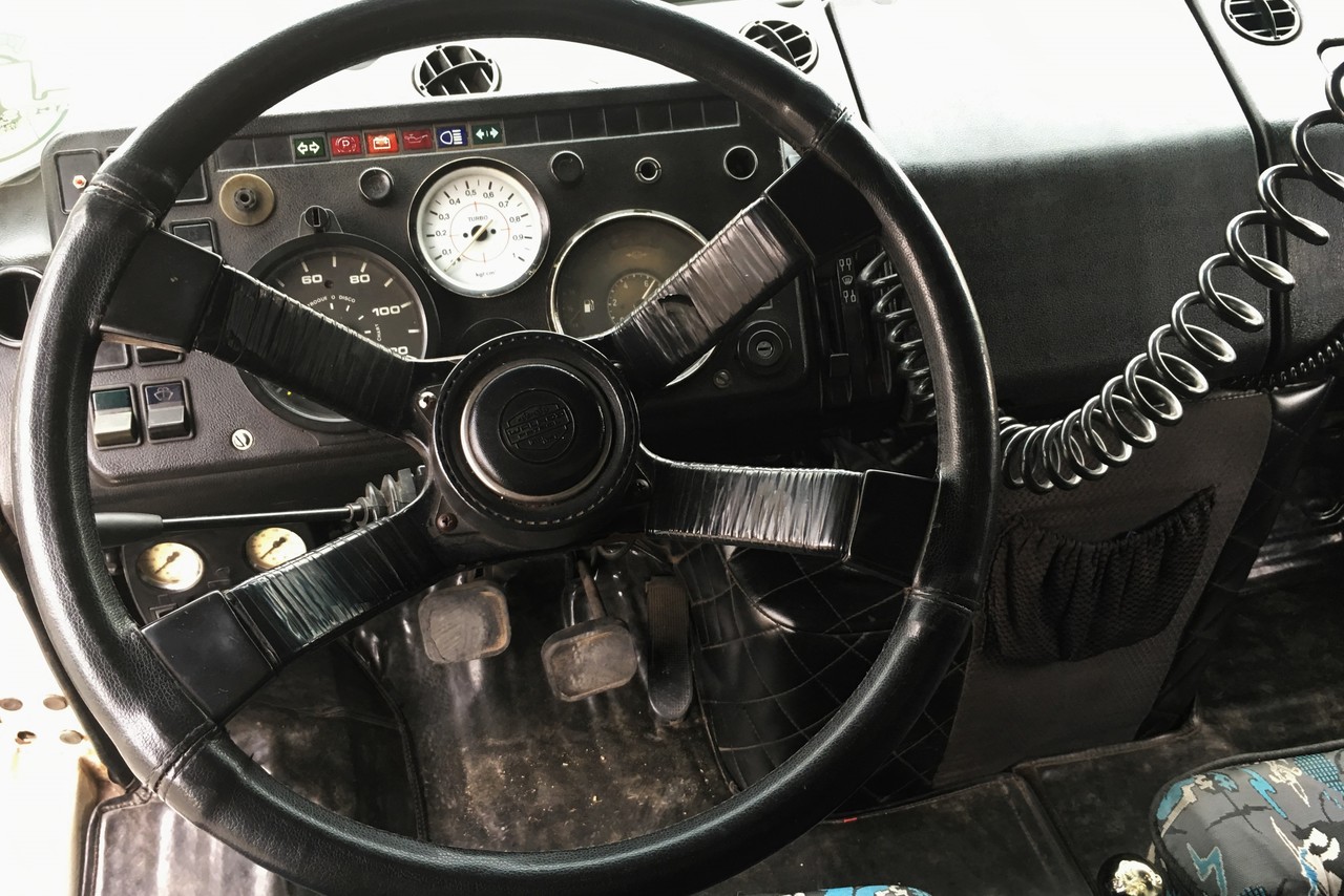 Mercedes Benz MB 1513 - 83/83 8
