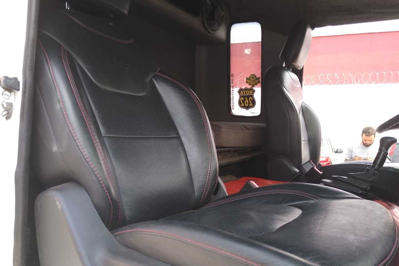 Volkswagen VW 18310 - 05/05 5