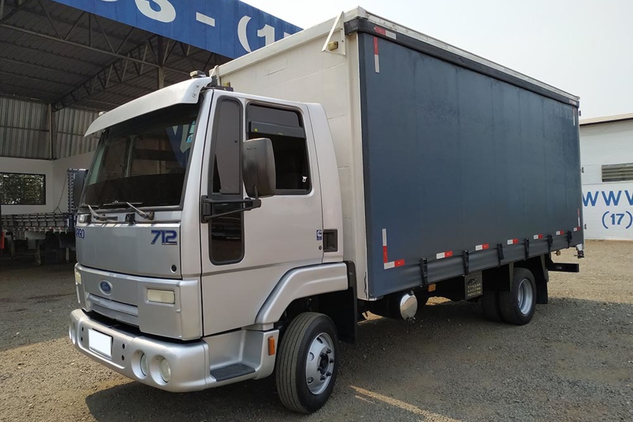 Ford Cargo712 - 09/09 5