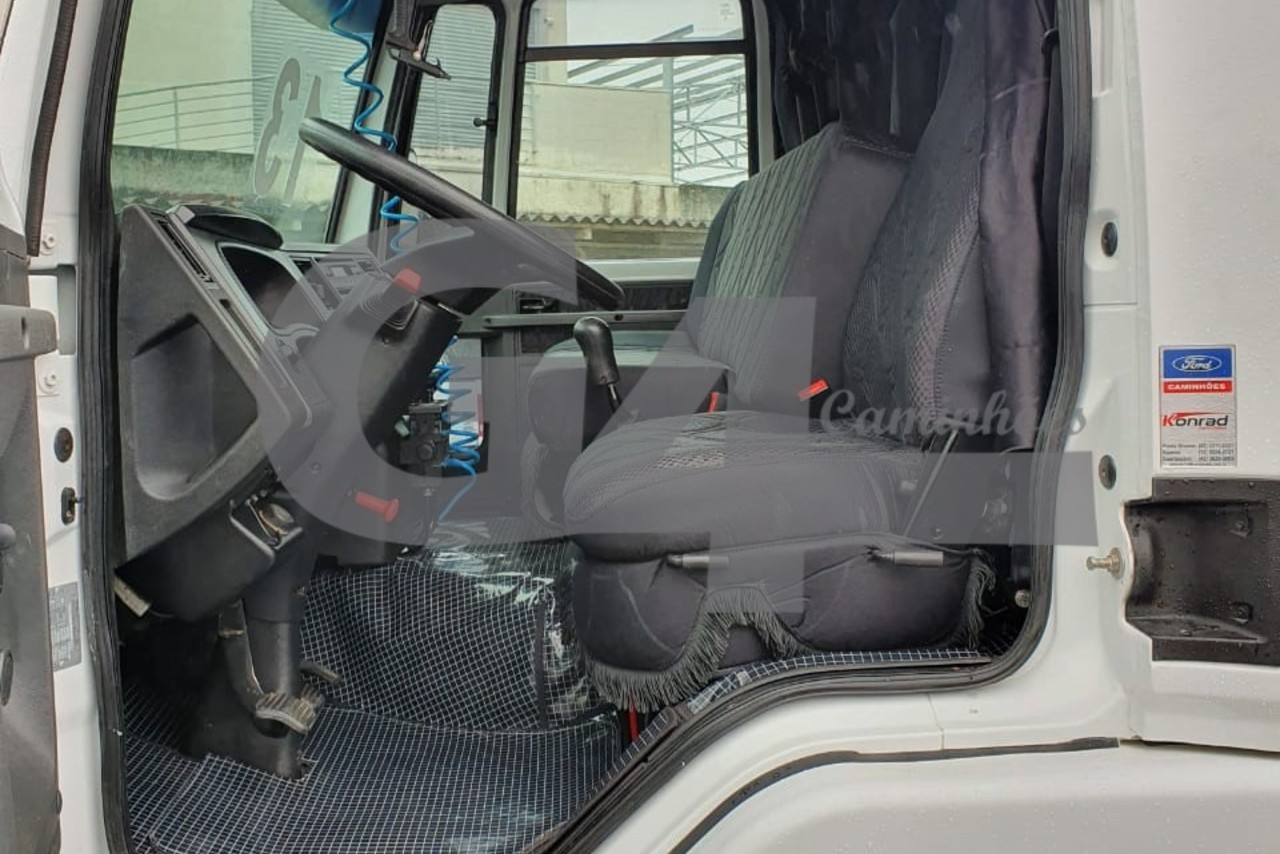 Ford Cargo816 - 13/13 7