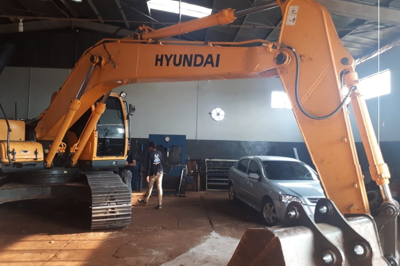 Hyundai R220 LC - 13/13 8