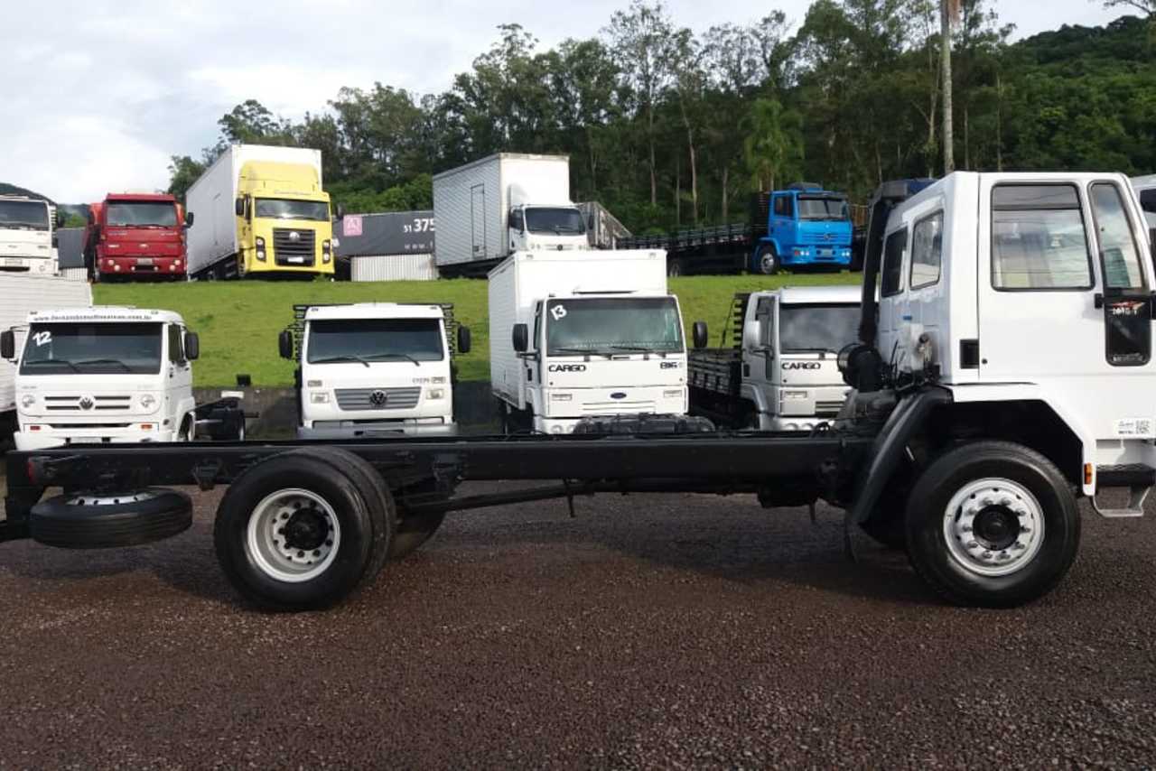 Ford Cargo 1618 - 87/87 10