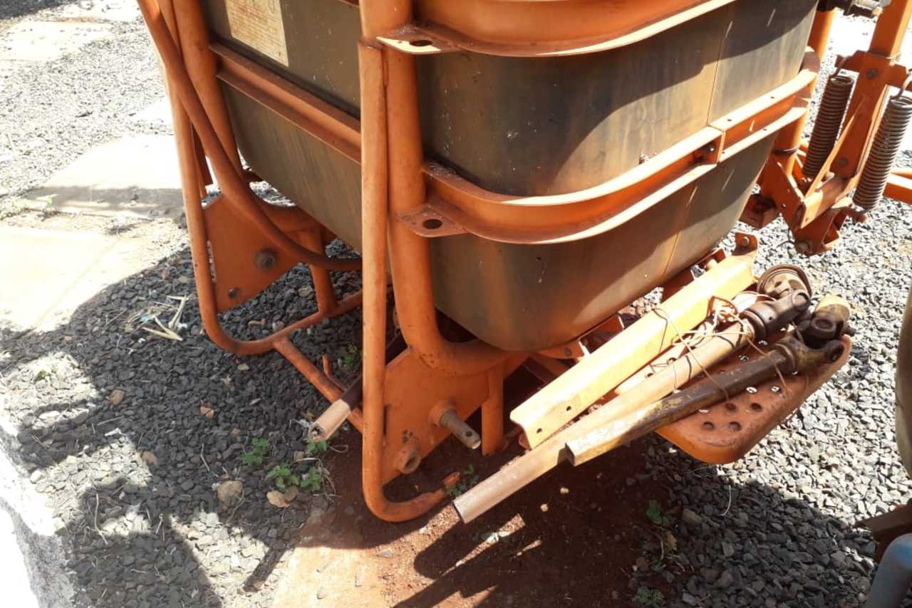 Jacto 600L - 02/02 3