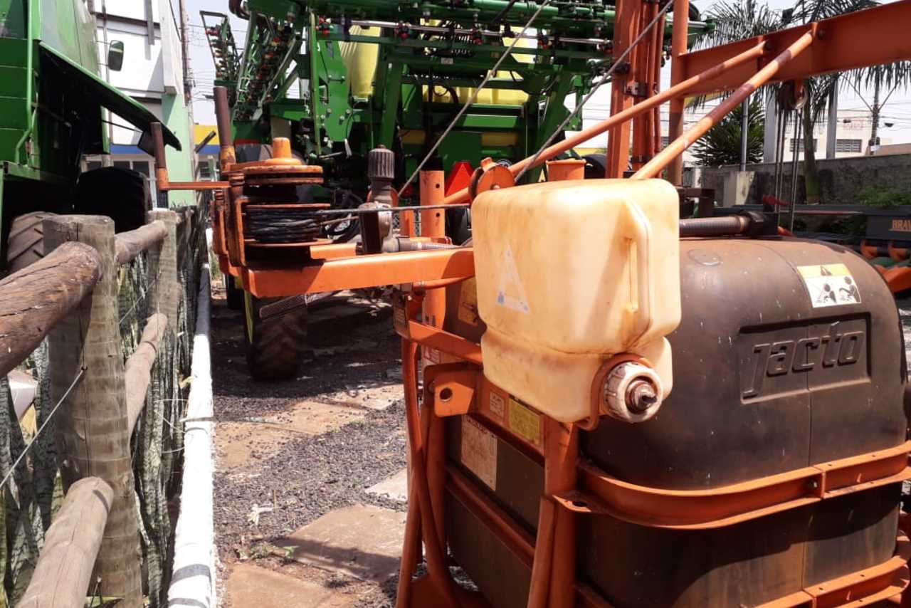 Jacto 600L - 02/02 7
