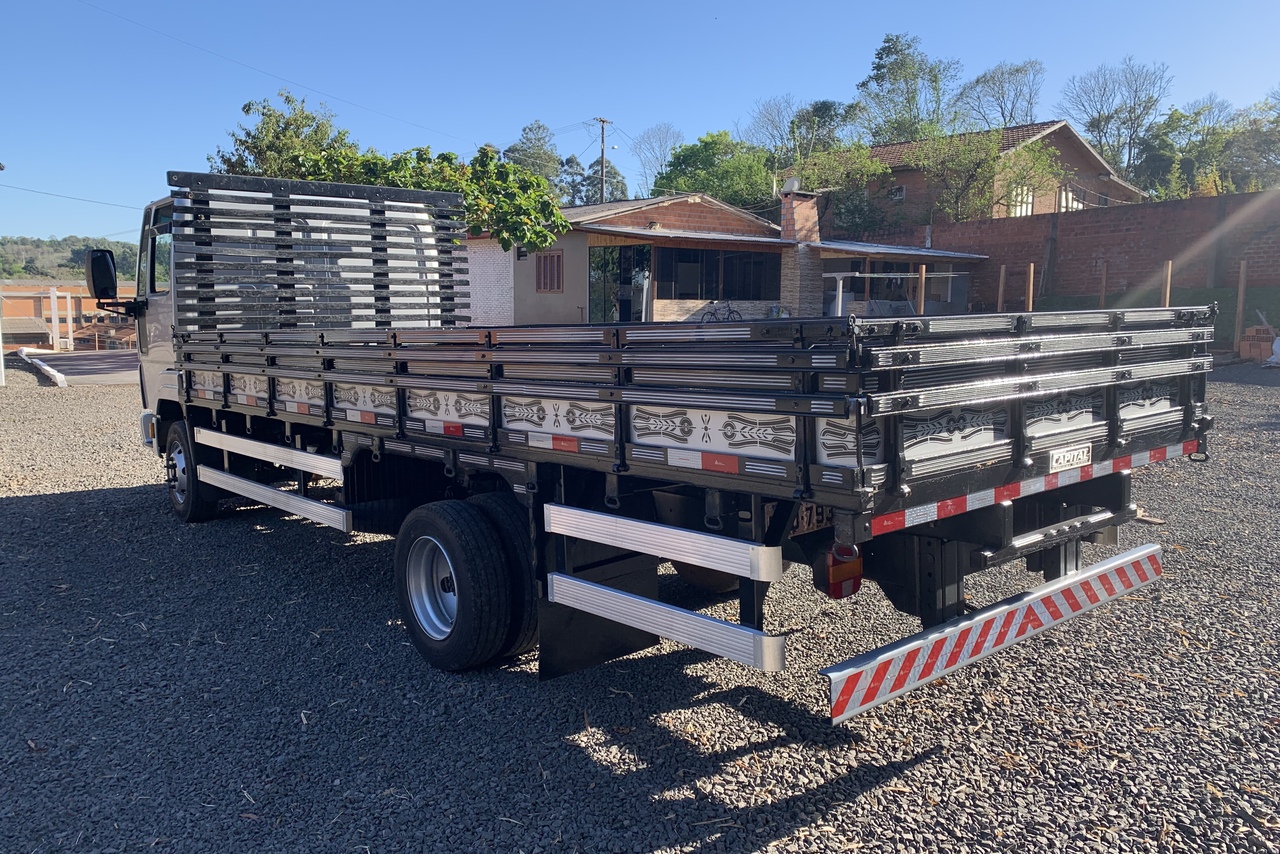 Ford Cargo815 - 10/11 7