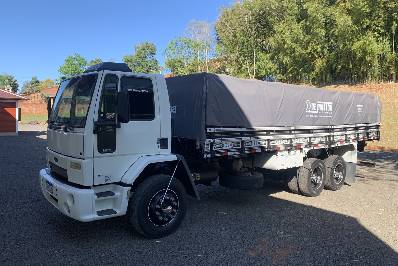 Ford Cargo2422 - 04/04 2