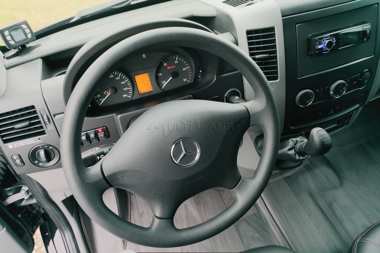 Mercedes Benz Sprinter Executiva 415 - 19/19 3