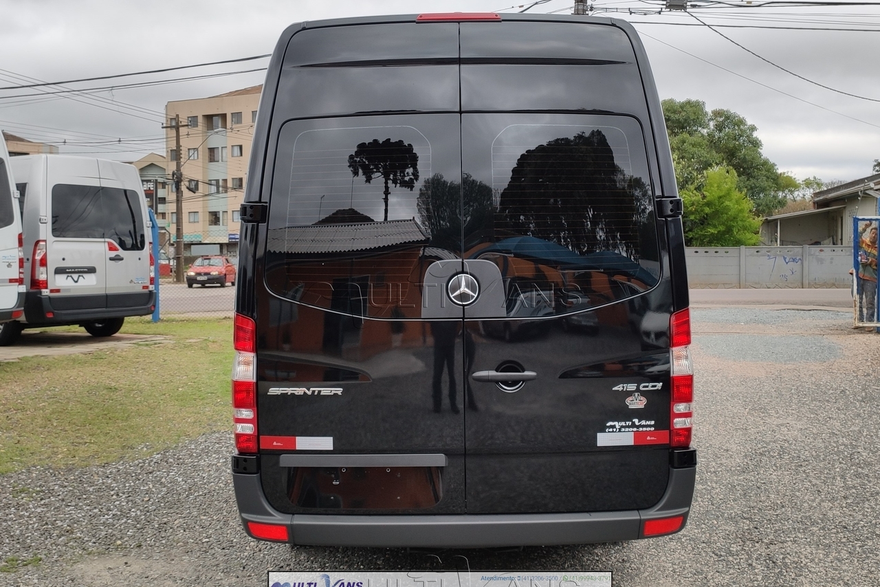 Mercedes Benz Sprinter Executiva 415 - 19/19 14