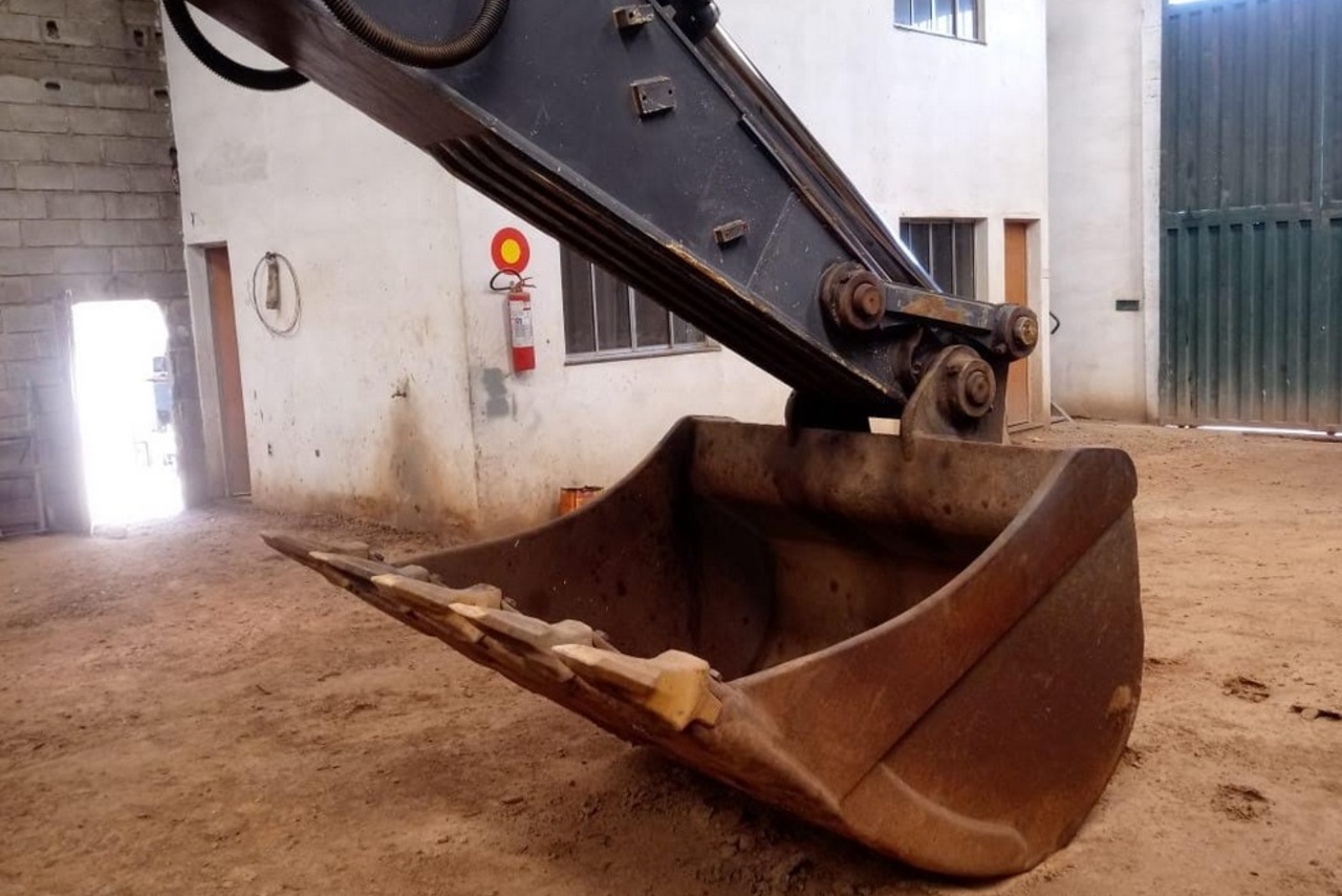 Volvo EC360 - 10/10 4