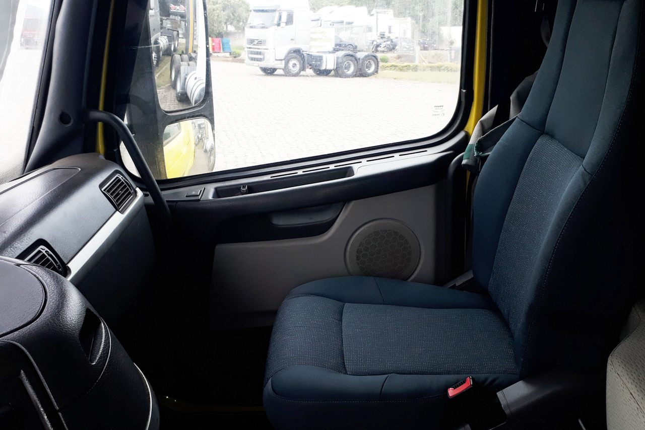 Volvo FH12 380 - 05/05 11