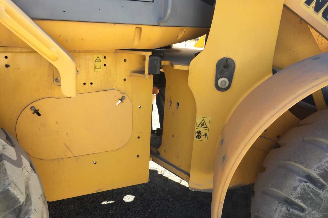 New Holland W130 - 13/13 6