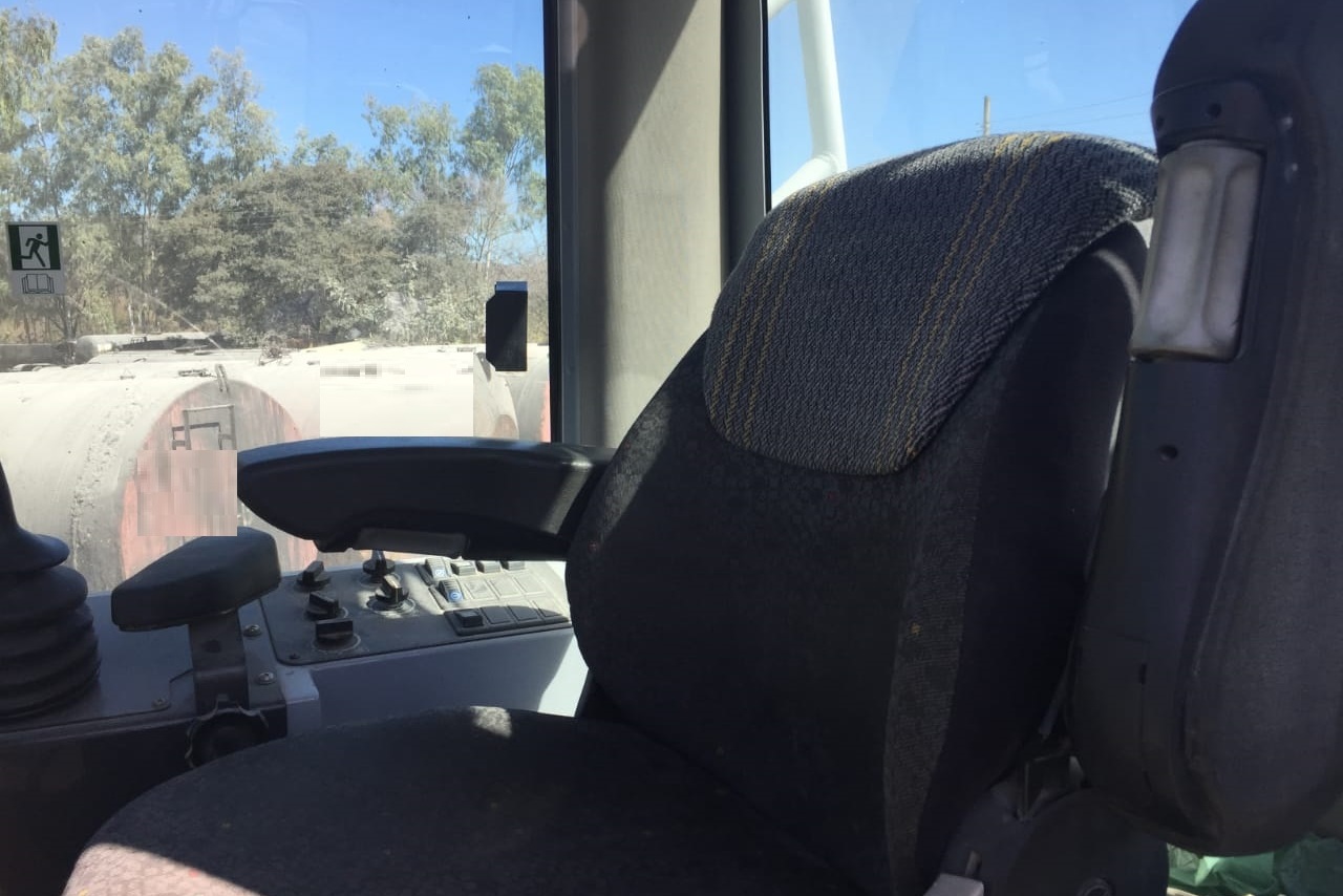 New Holland W130 - 13/13 8