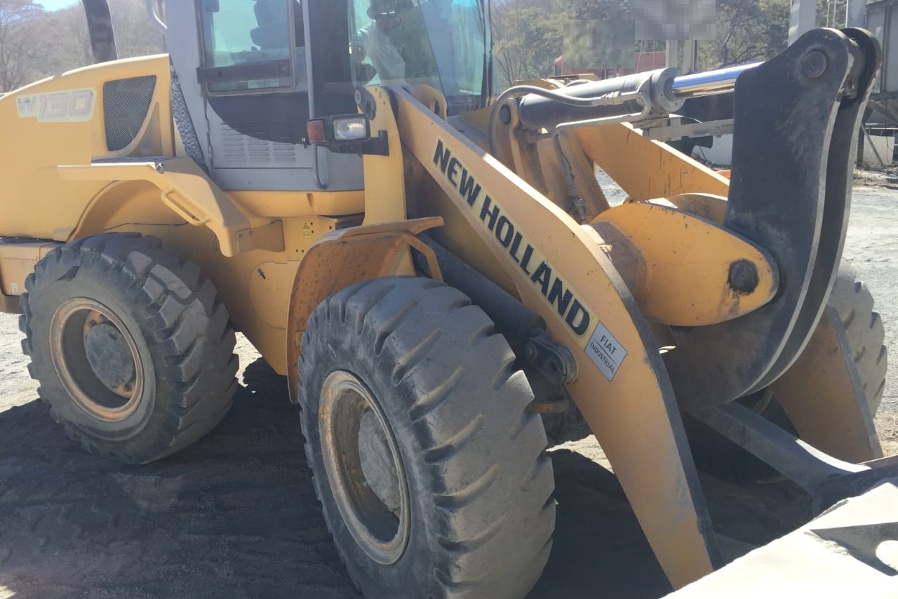 New Holland W130 - 13/13 10