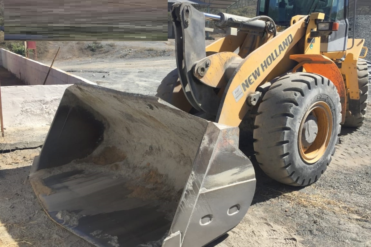 New Holland W130 - 13/13 12