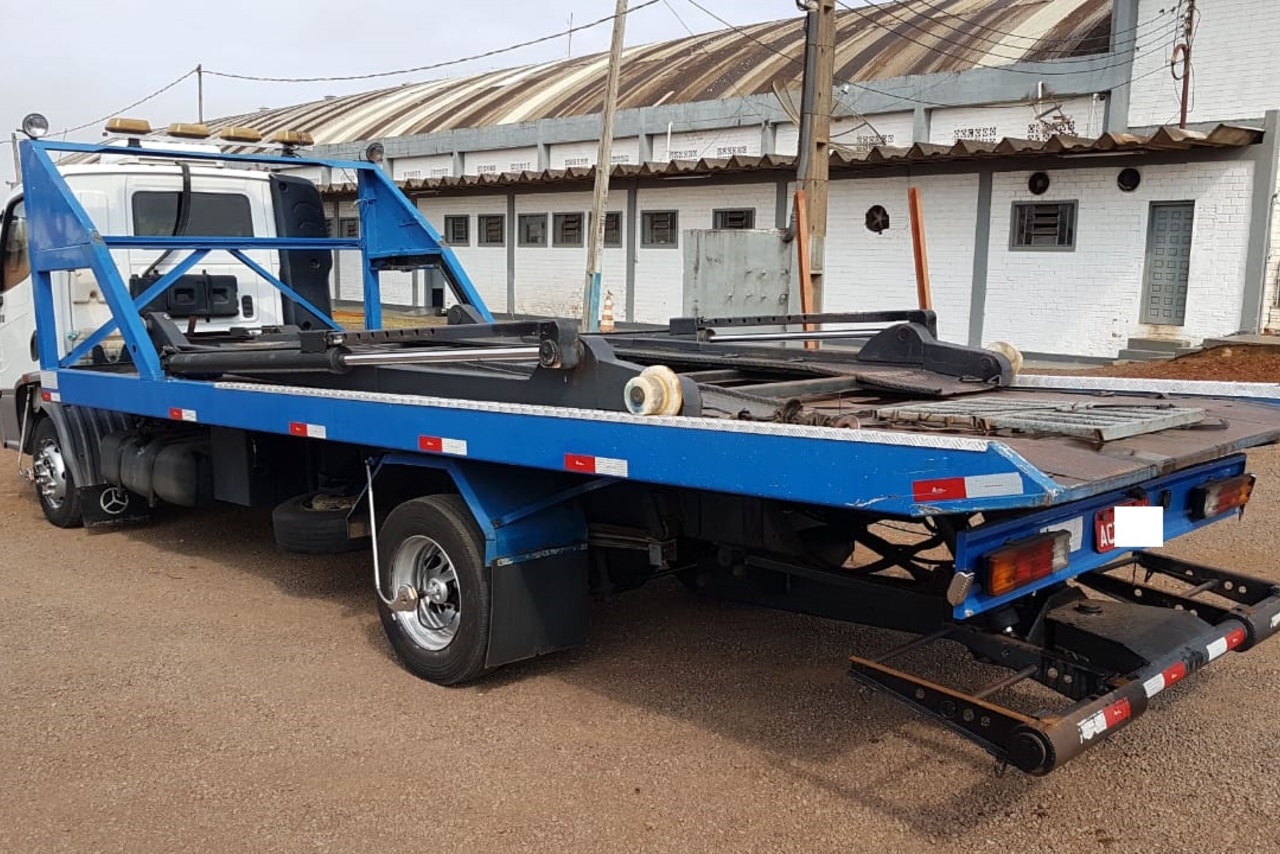 Mercedes Benz Accelo 915 - 10 4