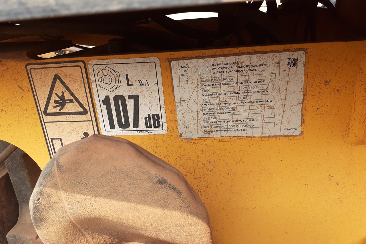JCB Vibrador VM115 - 15/15 5
