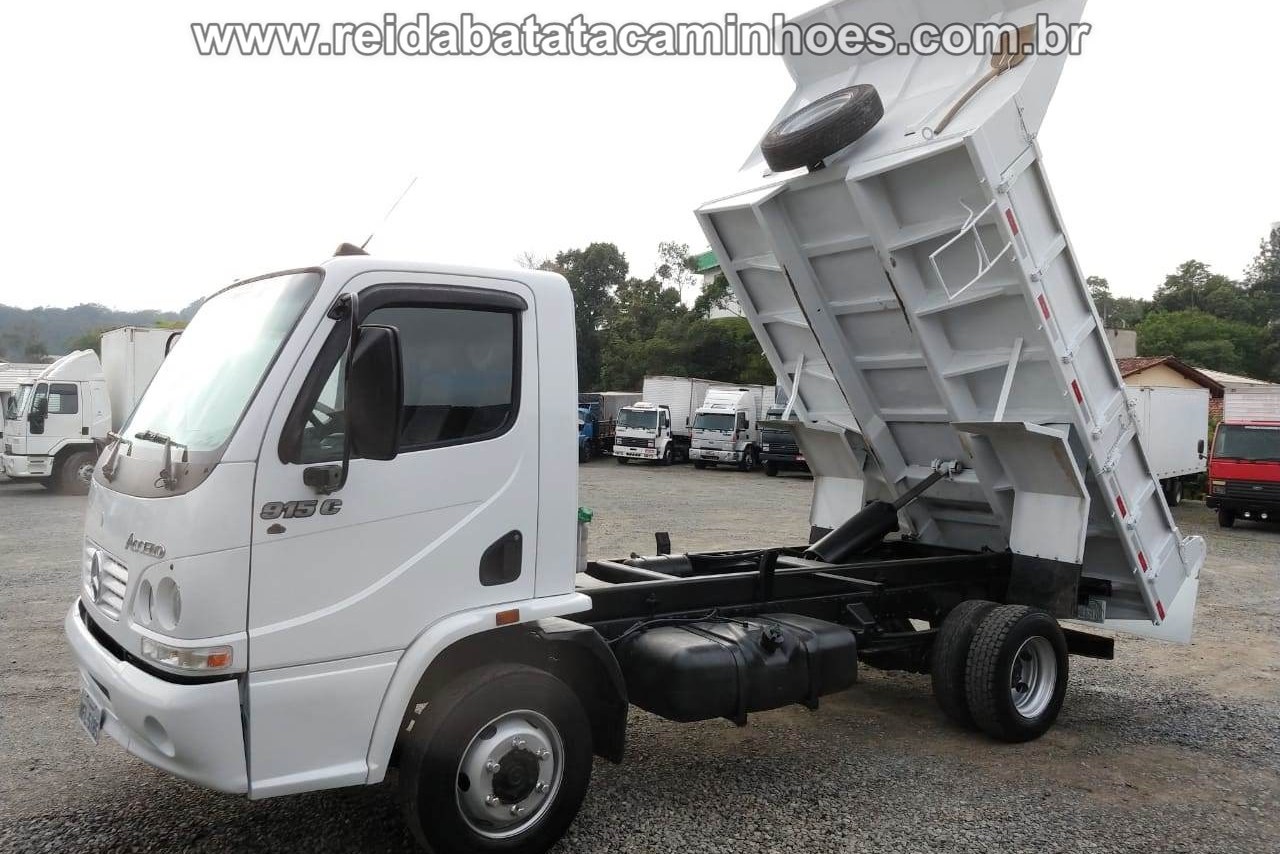 Mercedes Benz Accelo 915 - 08/08 17