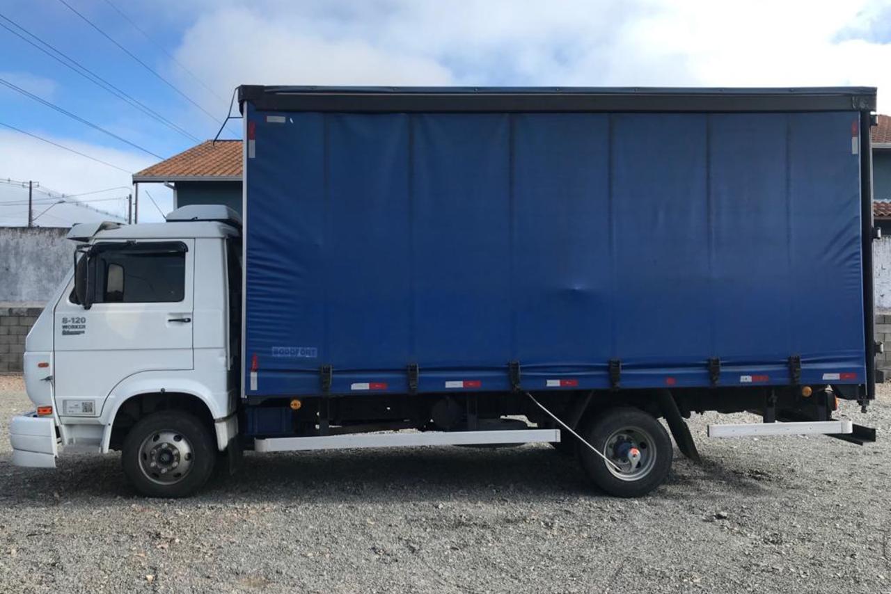Volkswagen 8 120 - 07/07 8