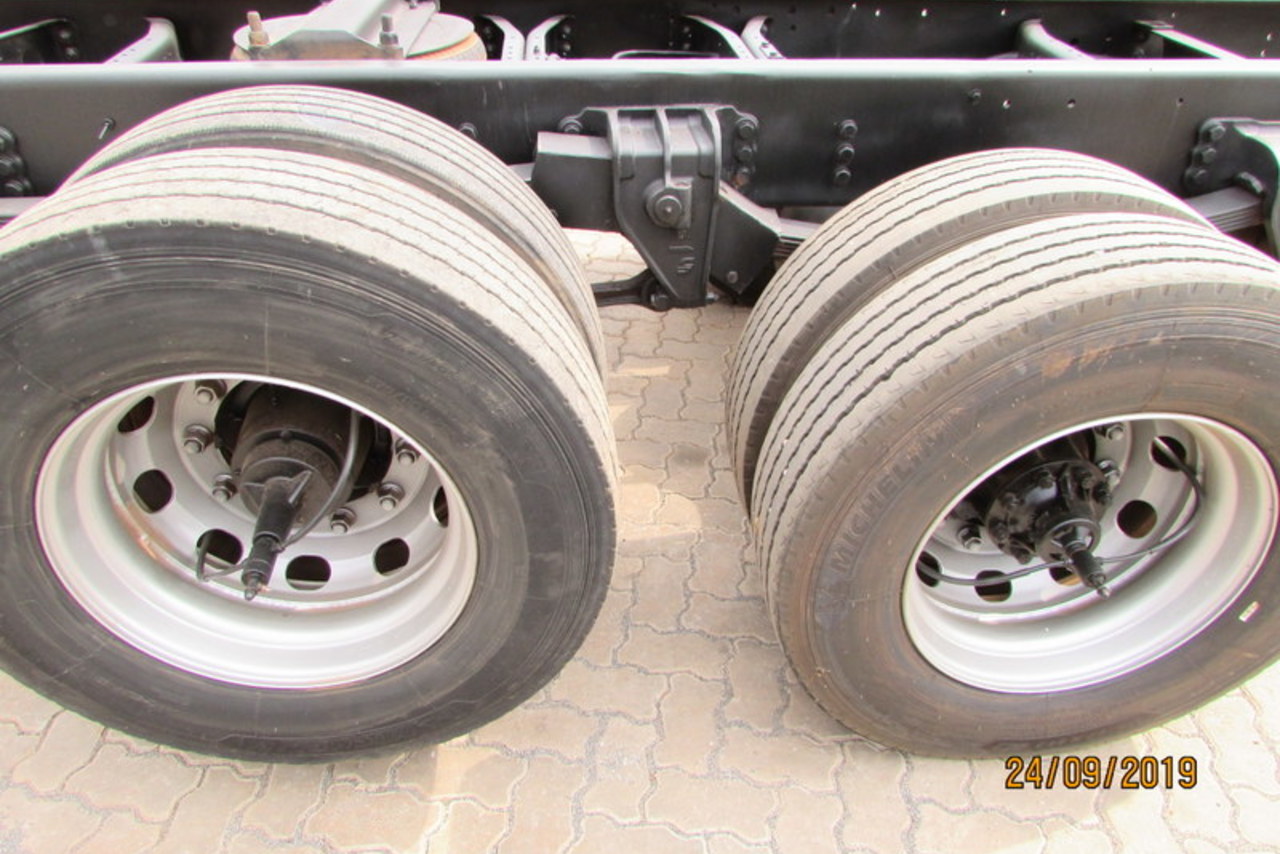 Volkswagen 24-280 E Constellation 6x2 - 16/16 5