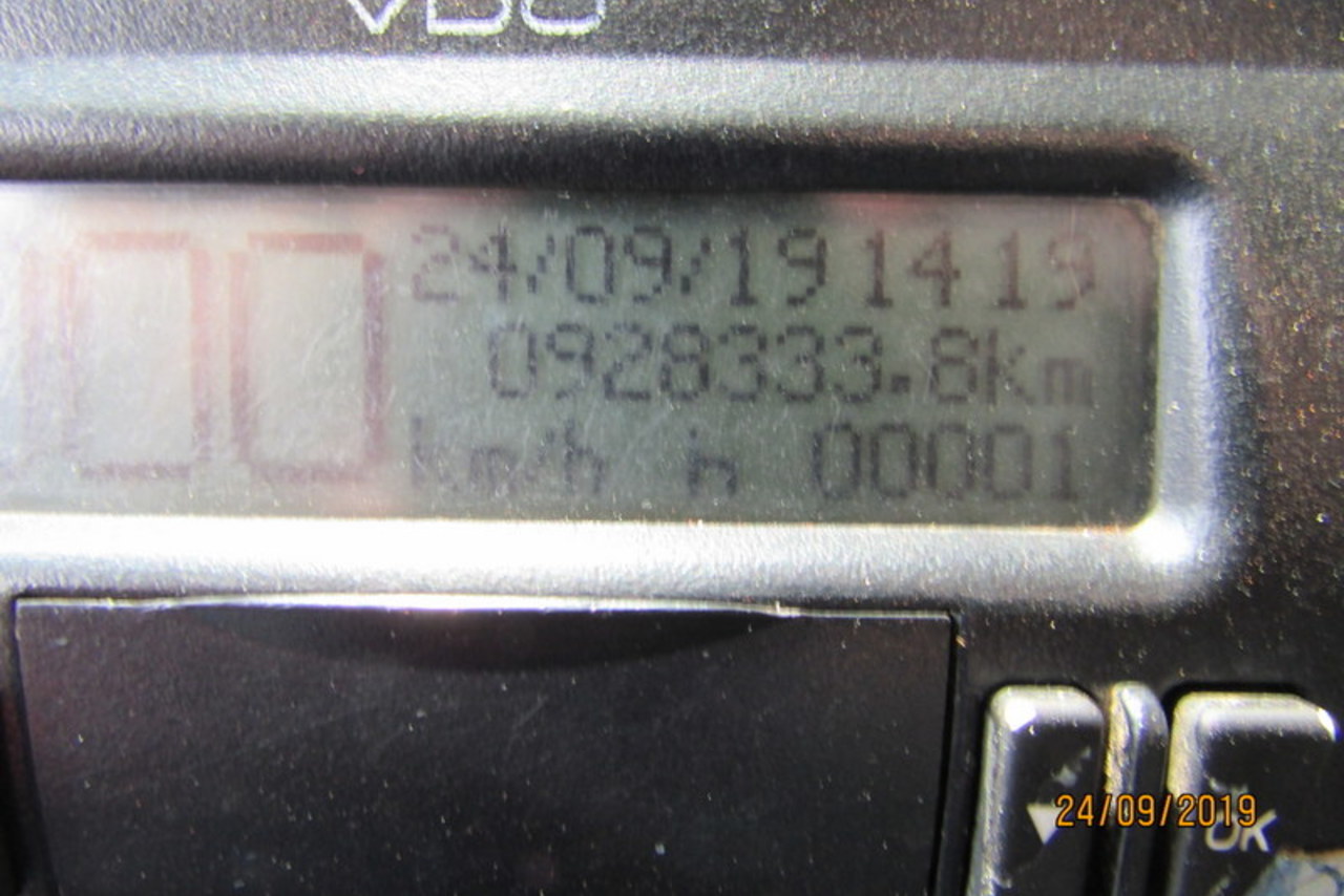 Volkswagen 24-280 E Constellation 6x2 - 16/16 16