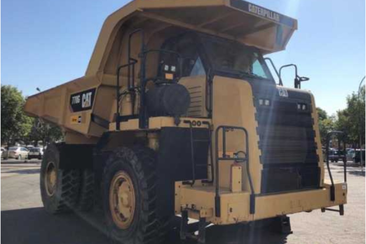 Caterpillar 770 - 13/13 11