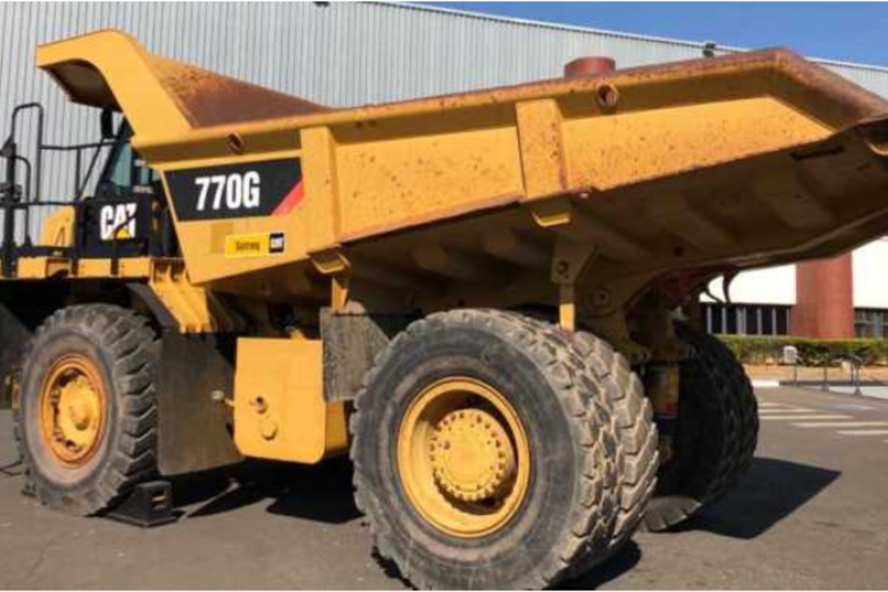 Caterpillar 770 - 13/13 12